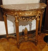 Consola francesa en madera dorada y tapa de marmol del Siglo XIX